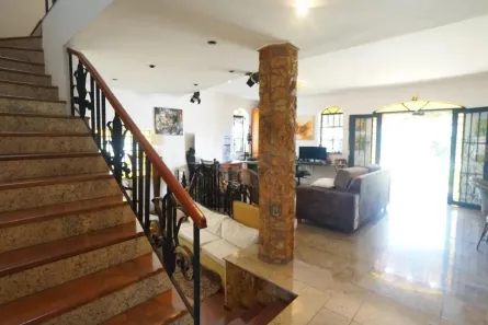 Casa com 5 Quartos à venda, 300m² no Indianópolis, São Paulo
