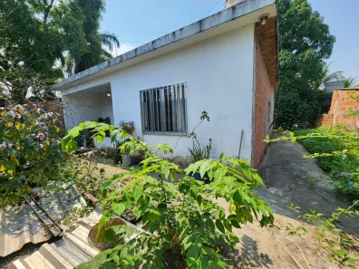 Casa com 2 Quartos à venda, 80m² no Vila Maria Helena, Duque de Caxias