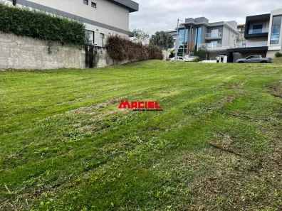 Lote/Terreno à venda, 720m² no Condomínio Reserva do Paratehy, São José dos Campos