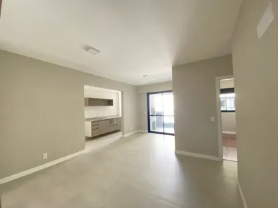Apartamento com 2 Quartos para alugar, 73m² no Centro, Florianópolis