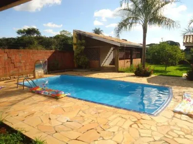 Fazenda/Sítio com 4 Quartos à venda, 1300m² no , Monte Alegre do Sul