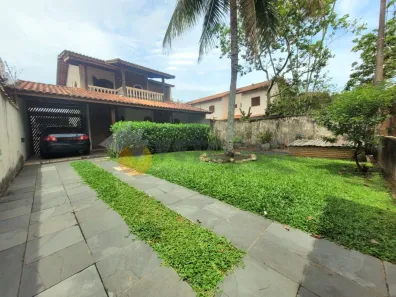 Sobrado com 3 Quartos à venda, 267m² no Praia das Palmeiras, Caraguatatuba