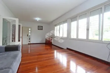 Casa com 3 Quartos à venda, 800m² no Partenon, Porto Alegre
