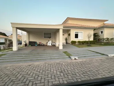 Casa de Condomínio com 3 Quartos à venda, 242m² no Ribeirão do Lipa, Cuiabá