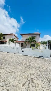 Casa de Condomínio com 4 Quartos à venda, 200m² no Buraquinho, Lauro de Freitas