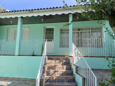 Casa com 2 Quartos para alugar, 50m² no Centro, Embu das Artes