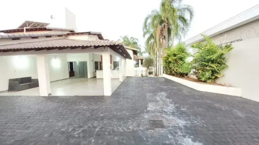 Casa com 4 Quartos à venda, 430m² no Cidade Jardim, Uberlândia