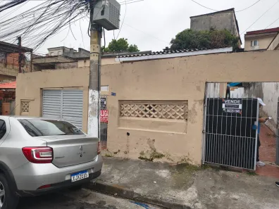 Casa com 2 Quartos para alugar, 100m² no Vila Santista, São Paulo