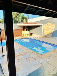 Casa com 3 Quartos à venda, 180m² no Jardim dos Oliveiras, Campinas