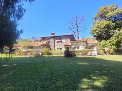 Casa com 13 Quartos à venda, 403m² no Cuiabá, Petrópolis