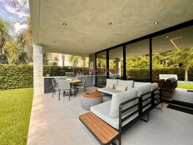 Casa com 4 Quartos à venda, 564m² no Jurerê Internacional, Florianópolis