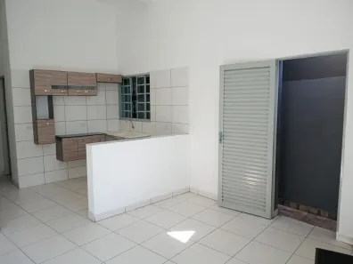 Casa com 1 Quarto para alugar, 30m² no Vila Santa Maria, São Paulo