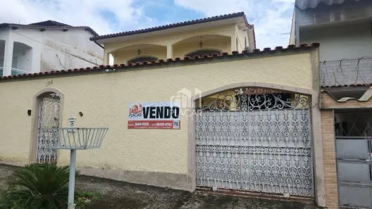 Casa com 5 Quartos à venda, 140m² no Jardim Vinte e Cinco de Agosto, Duque de Caxias