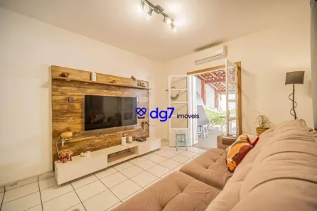 Casa com 3 Quartos à venda, 172m² no Jardim Monte Kemel, São Paulo