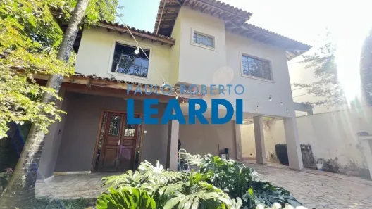 Sobrado com 4 Quartos à venda, 400m² no Vila Madalena, São Paulo