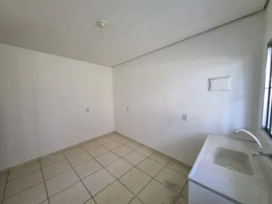 Casa com 1 Quarto para alugar, 30m² no Jardim Marisa, São Paulo