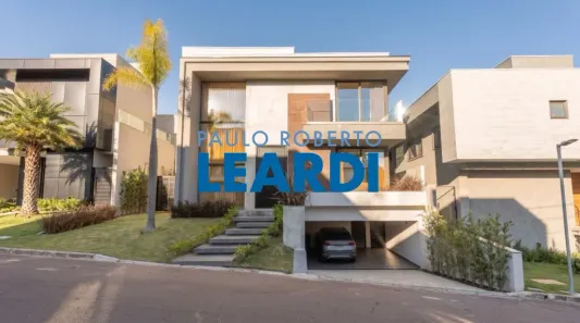 Casa de Condomínio com 4 Quartos à venda, 389m² no Campo Comprido, Curitiba