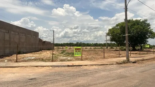 Lote/Terreno à venda, 1350m² no Parque Cuiabá, Cuiabá