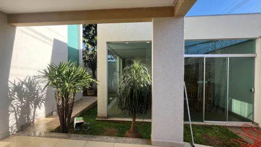 Sobrado com 4 Quartos à venda, 290m² no Maracananzinho, Anápolis
