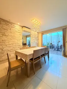 Apartamento com 3 Quartos para alugar, 153m² no Despraiado, Cuiabá