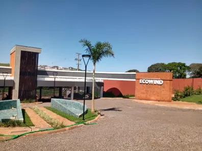 Lote/Terreno à venda, 360m² no Chácaras Aeroporto, Maringá