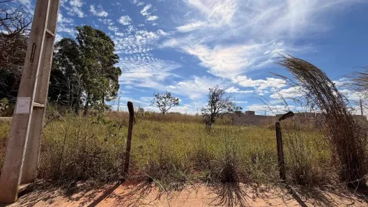 Lote/Terreno à venda, 360m² no Jardim Luzitano, Anápolis
