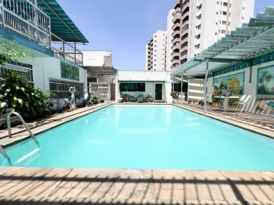 Casa com 3 Quartos para alugar, 600m² no Vila Moinho Velho, São Paulo