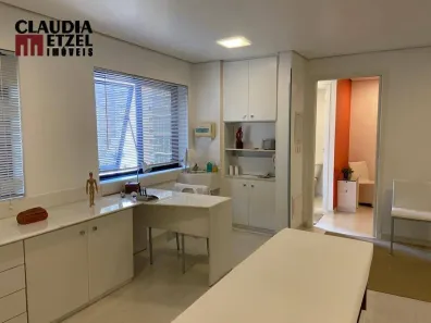Sala Comercial à venda, 35m² no Pinheiros, São Paulo