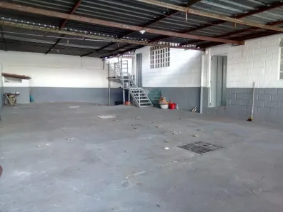 Galpão/Depósito/Armazém à venda, 234m² no Graça, Belo Horizonte