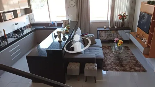 Apartamento com 2 Quartos para alugar, 180m² no Segismundo Pereira, Uberlândia