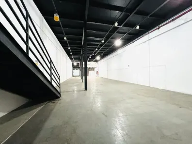 Ponto Comercial para alugar, 482m² no Centro, São Vicente