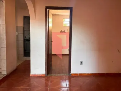 Casa com 2 Quartos à venda, 50m² no Parque Xangri-Lá, Contagem