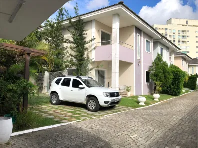 Casa de Condomínio com 4 Quartos à venda, 280m² no Buraquinho, Lauro de Freitas