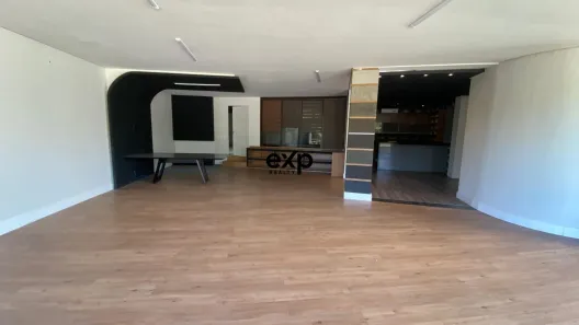 Prédio Comercial para alugar, 550m² no Vila Bissoto, Valinhos