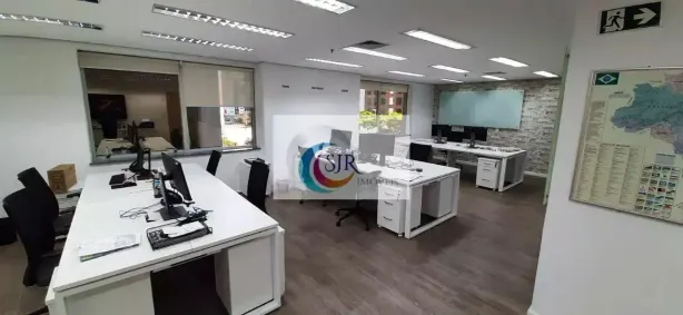 Sala Comercial para alugar, 212m² no Vila Olímpia, São Paulo