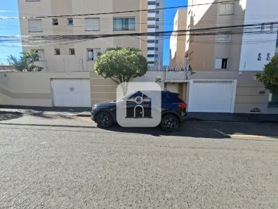 Apartamento com 3 Quartos para alugar, 88m² no Santa Mônica, Uberlândia