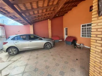 Casa com 3 Quartos à venda, 600m² no Região dos Lagos, Brasília