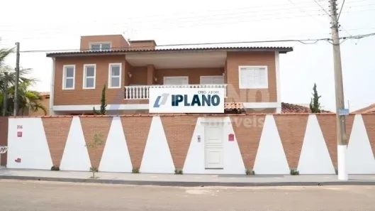 Sobrado com 3 Quartos à venda, 180m² no Parque Fehr, São Carlos