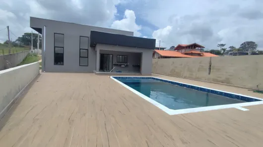Fazenda/Sítio com 3 Quartos à venda, 1000m² no , Mairinque