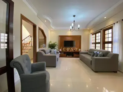 Casa com 3 Quartos à venda, 284m² no Vila Naly, Caçapava