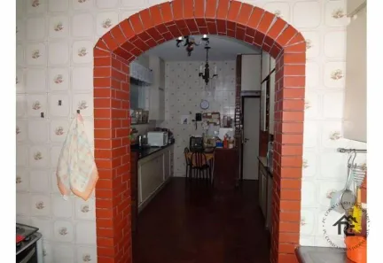 Casa com 6 Quartos à venda, 374m² no São Francisco, Niterói