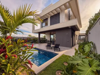 Casa de Condomínio com 4 Quartos à venda, 301m² no Jardim Sul, Uberlândia