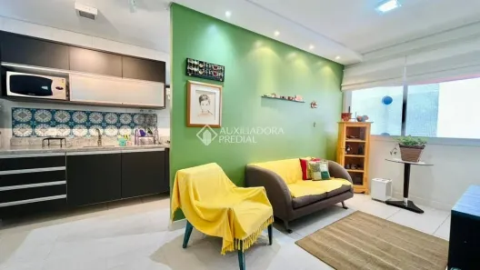 Apartamento com 2 Quartos à venda, 65m² no Centro, Florianópolis