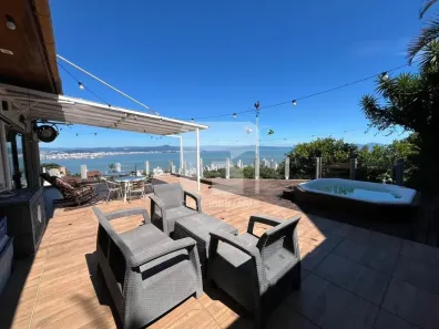 Casa com 3 Quartos à venda, 269m² no Centro, Florianópolis
