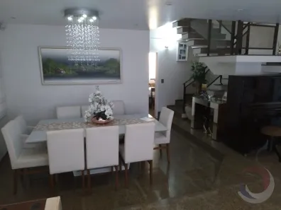 Casa com 5 Quartos à venda, 200m² no Balneário, Florianópolis
