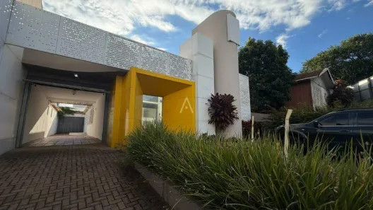 Imóvel Comercial para alugar, 216m² no Neva, Cascavel