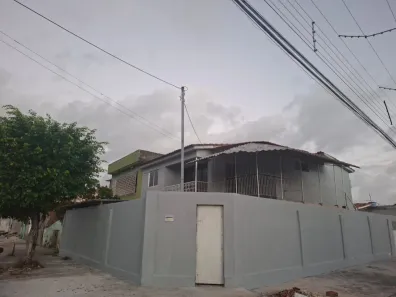 Casa com 6 Quartos à venda, 230m² no Engenho do Meio, Recife