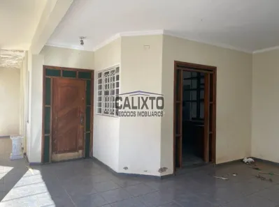 Casa com 4 Quartos à venda, 278m² no Brasil, Uberlândia