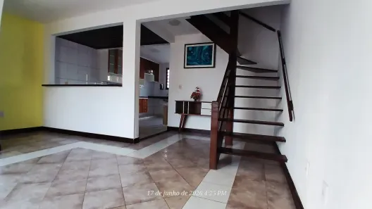 Casa de Condomínio com 3 Quartos para alugar, 108m² no Stella Maris, Salvador