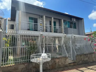 Casa com 4 Quartos à venda, 280m² no Jardim Vila Rica, Cambé